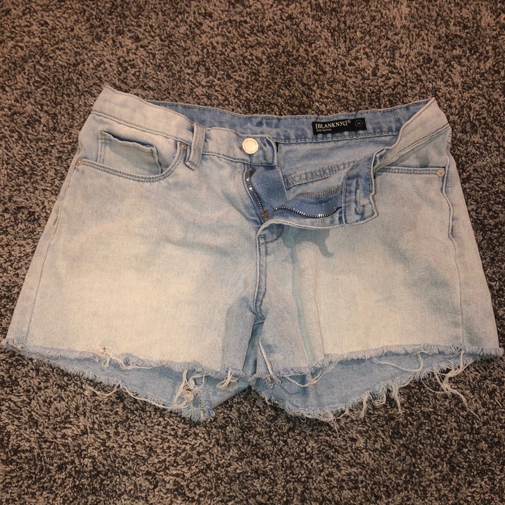 BlankNYC “The Fulton” Cutoff Shorts